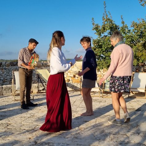 Group dance during the pizzica course